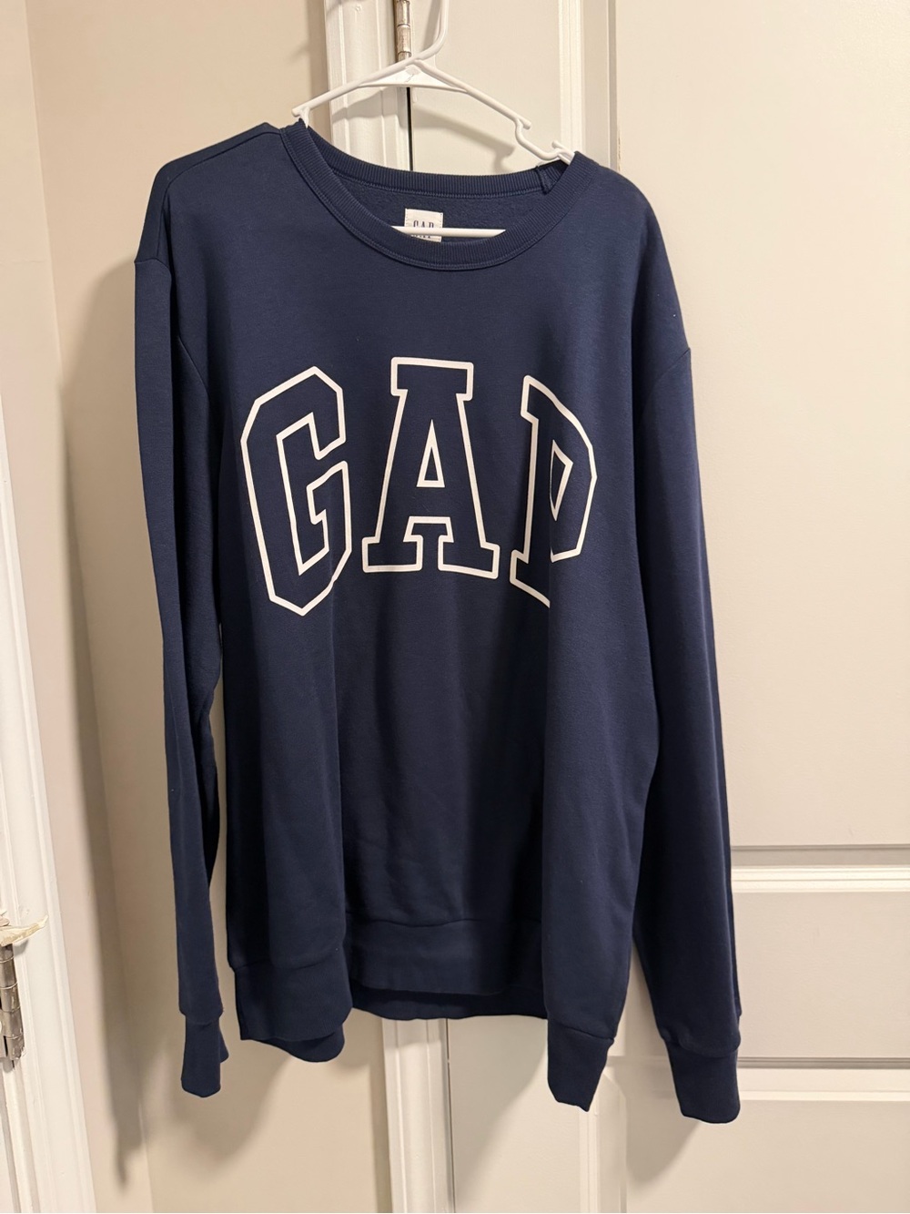 GAP Men's Navy Crewneck Sweatshirt with White Logo